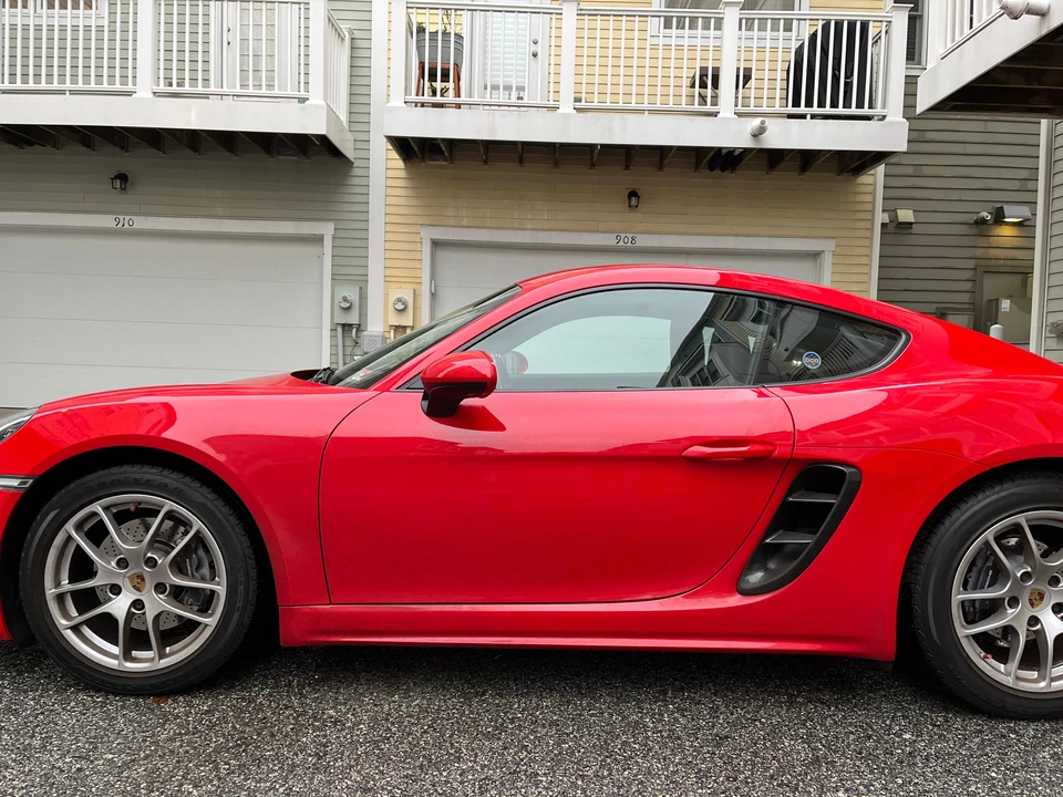 2021 Porsche 718 Cayman - Image 18 of 31