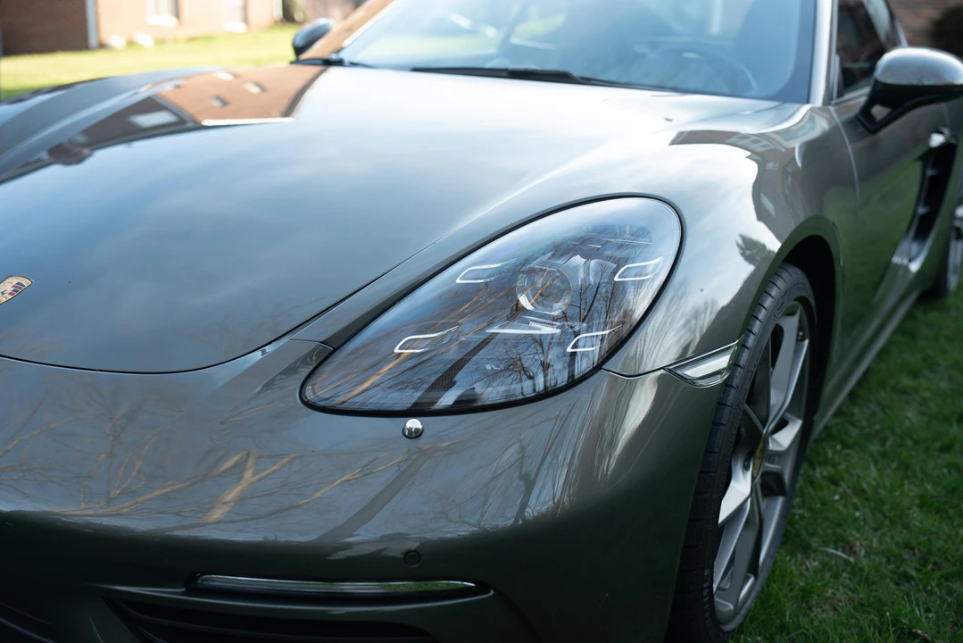 2021 Porsche 718 Cayman - Image 22 of 31