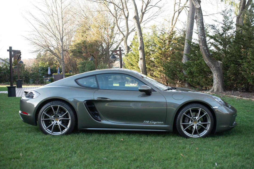 2021 Porsche 718 Cayman - Image 13 of 31