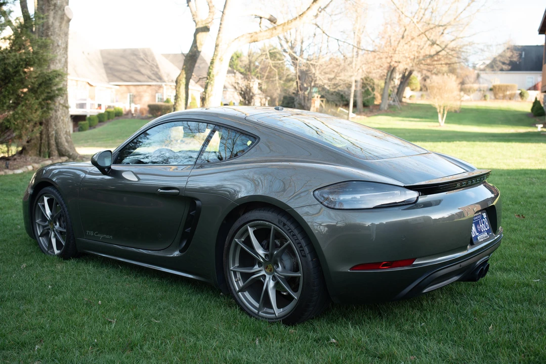 2021 Porsche 718 Cayman - Image 11 of 31