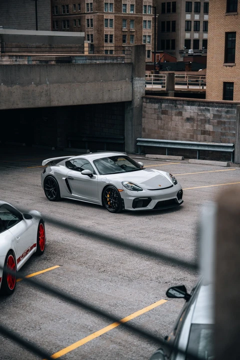 2021 Porsche 718 Cayman GT4 - Image 10 of 18