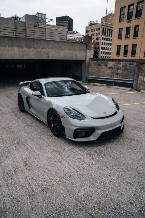 2021 Porsche 718 Cayman GT4 - Image 17 of 18