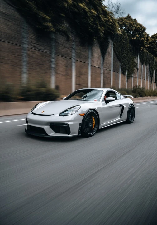 2021 Porsche 718 Cayman GT4 - Image 4 of 18