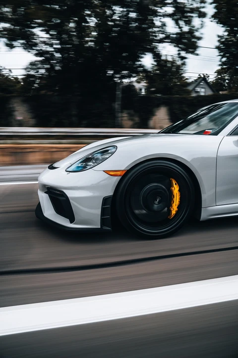 2021 Porsche 718 Cayman GT4 - Image 6 of 18