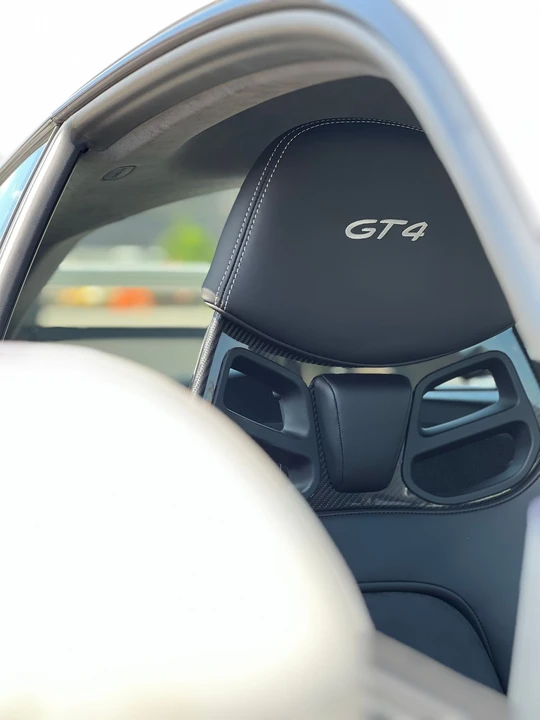 2021 Porsche 718 Cayman GT4 - Image 15 of 18