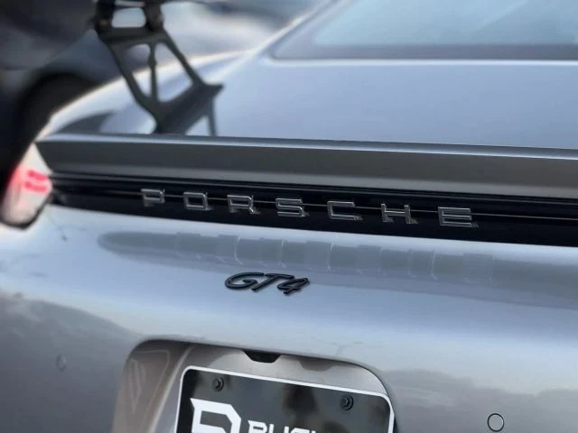 2021 Porsche 718 Cayman GT4 - Image 15 of 21