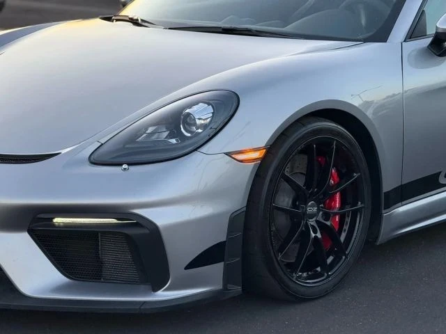 2021 Porsche 718 Cayman GT4 - Image 8 of 12