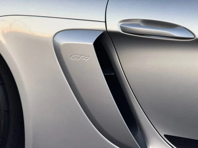 2021 Porsche 718 Cayman GT4 - Image 16 of 21
