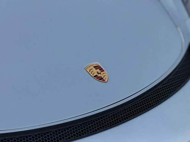 2021 Porsche 718 Cayman GT4 - Image 4 of 12