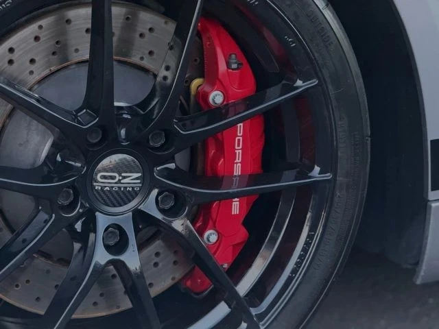 2021 Porsche 718 Cayman GT4 - Image 10 of 12