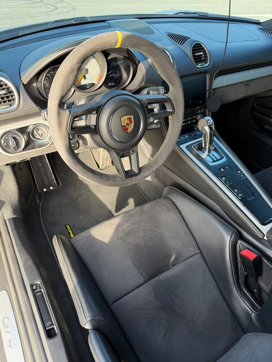 2021 Porsche 718 Cayman - Image 8 of 12
