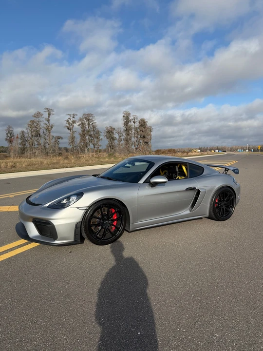 2021 Porsche 718 Cayman - Image 11 of 12