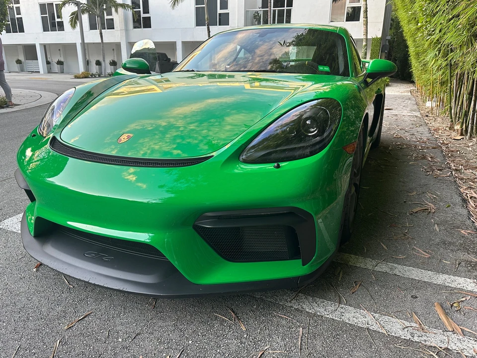 2021 Porsche 718 Cayman GT4 - Image 6 of 16