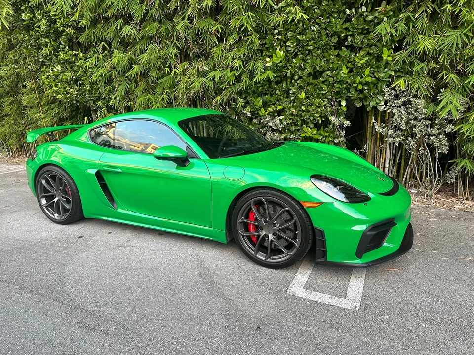 2021 Porsche 718 Cayman GT4 - Image 4 of 16