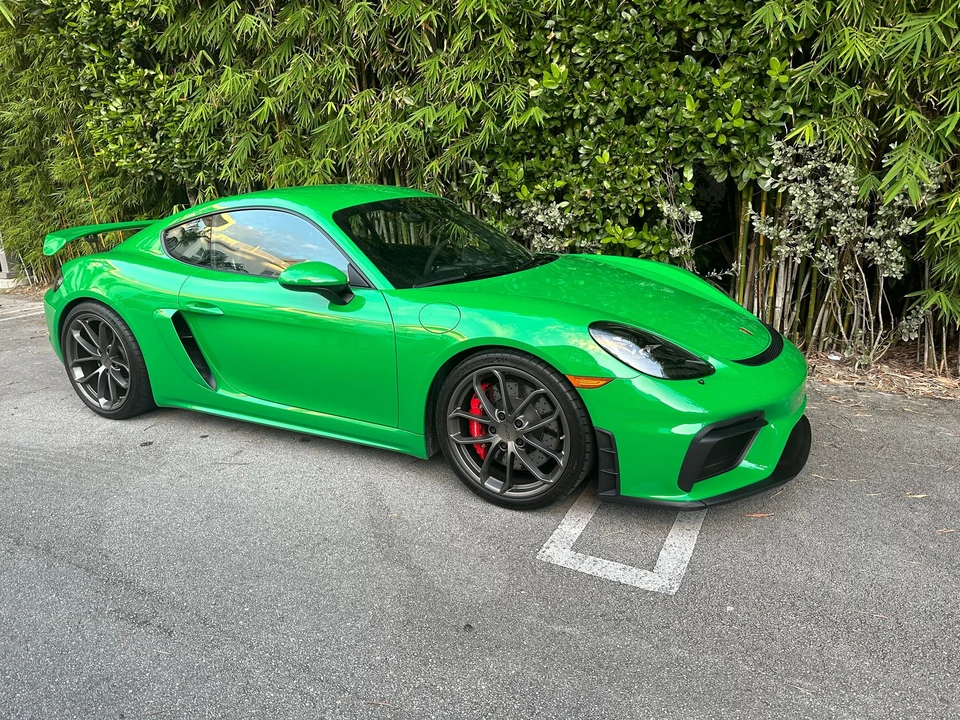 2021 Porsche 718 Cayman GT4 - Image 3 of 16