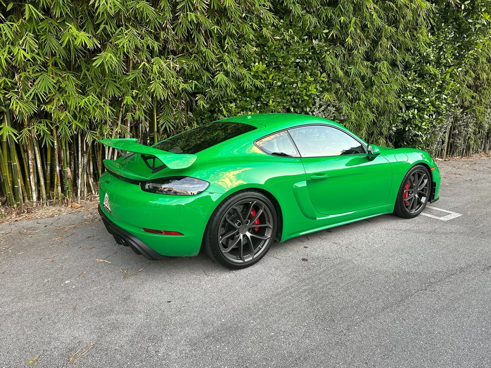 2021 Porsche 718 Cayman GT4 - Image 7 of 16