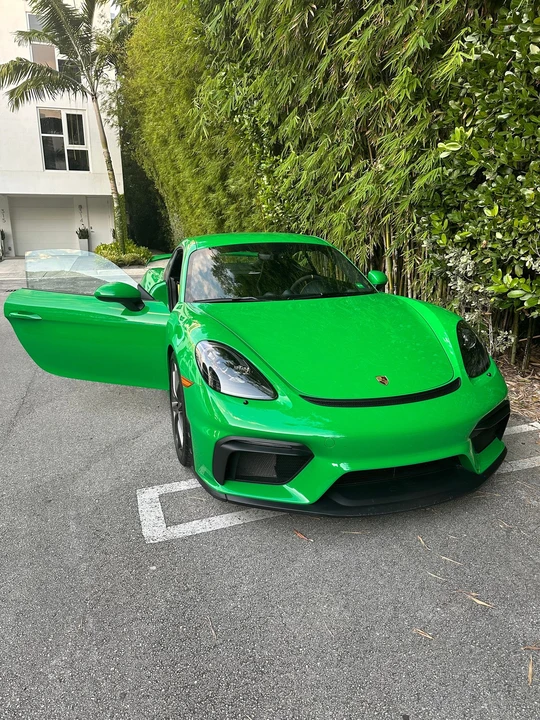 2021 Porsche 718 Cayman GT4 - Image 10 of 16