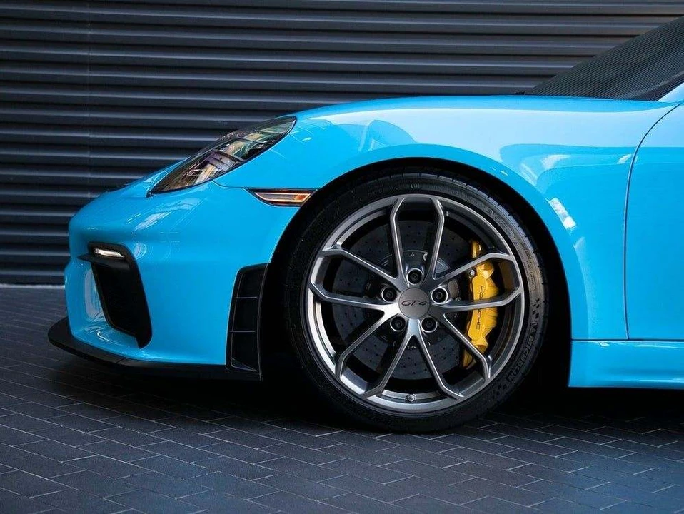 2021 Porsche 718 Cayman GT4 - Image 4 of 14