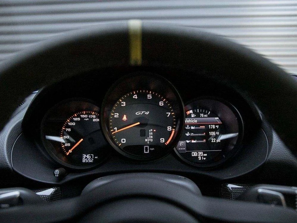 2021 Porsche 718 Cayman GT4 - Image 9 of 14