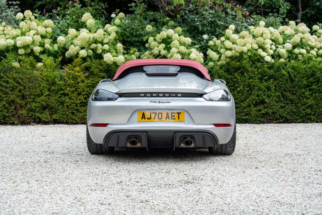 2021 Porsche 718 Boxster Spyder - Image 16 of 31
