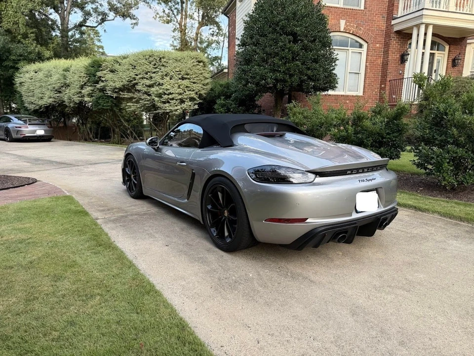 2021 Porsche 718 Boxster Spyder - Image 11 of 31