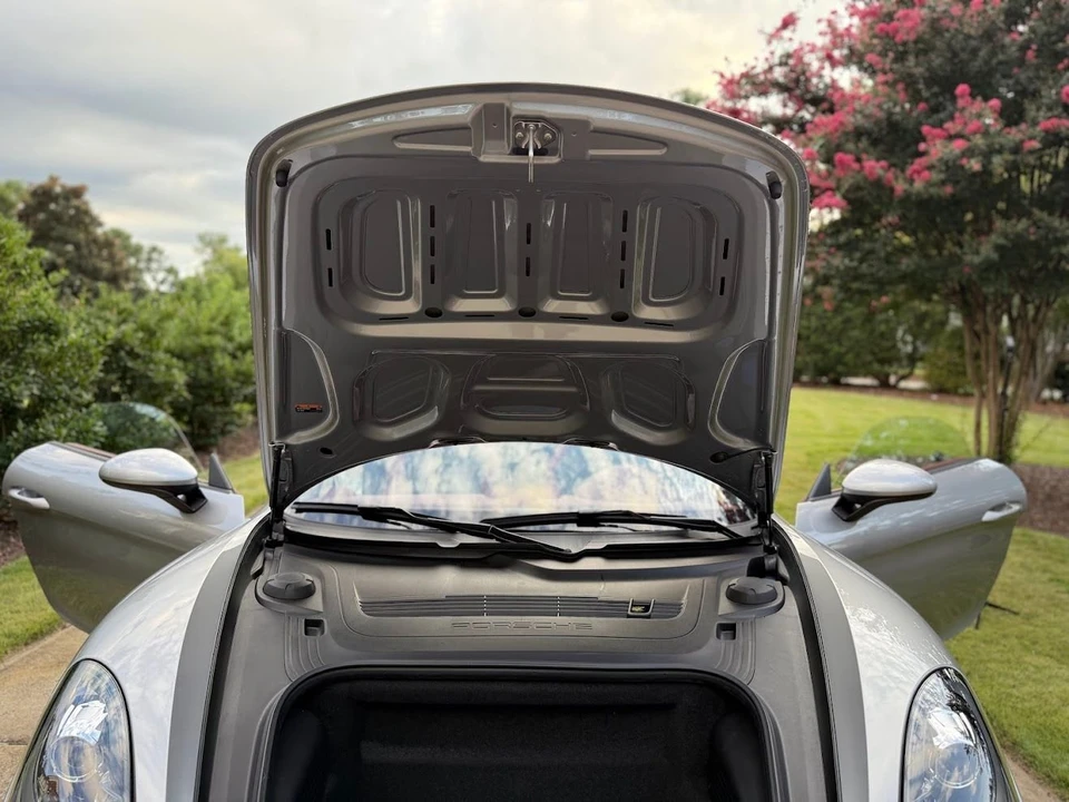 2021 Porsche 718 Boxster Spyder - Image 18 of 31