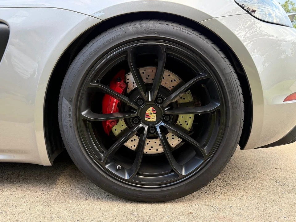 2021 Porsche 718 Boxster Spyder - Image 22 of 31