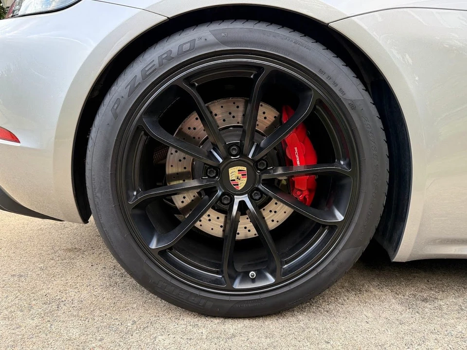 2021 Porsche 718 Boxster Spyder - Image 23 of 31
