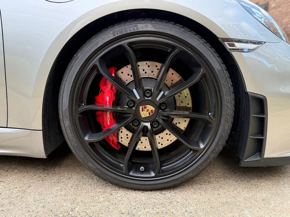 2021 Porsche 718 Boxster Spyder - Image 24 of 31