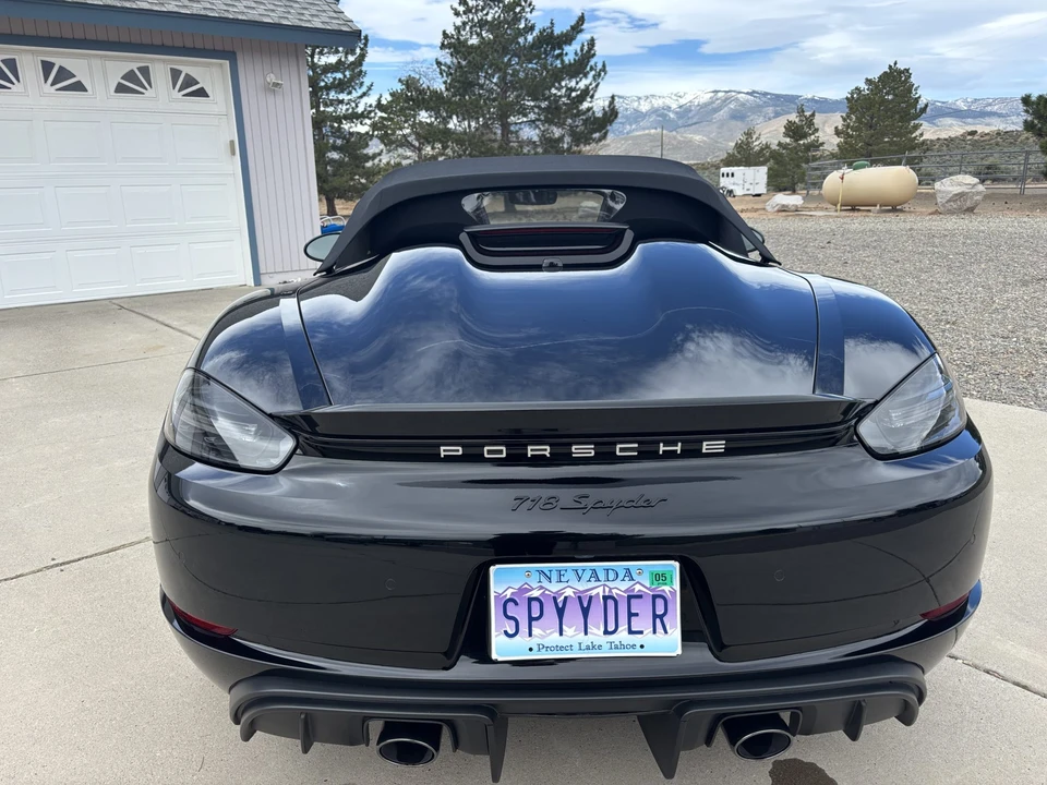 2021 Porsche - Image 15 of 31