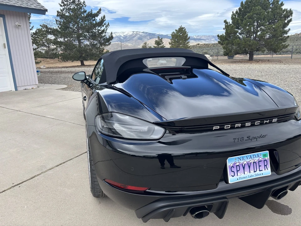 2021 Porsche - Image 16 of 31