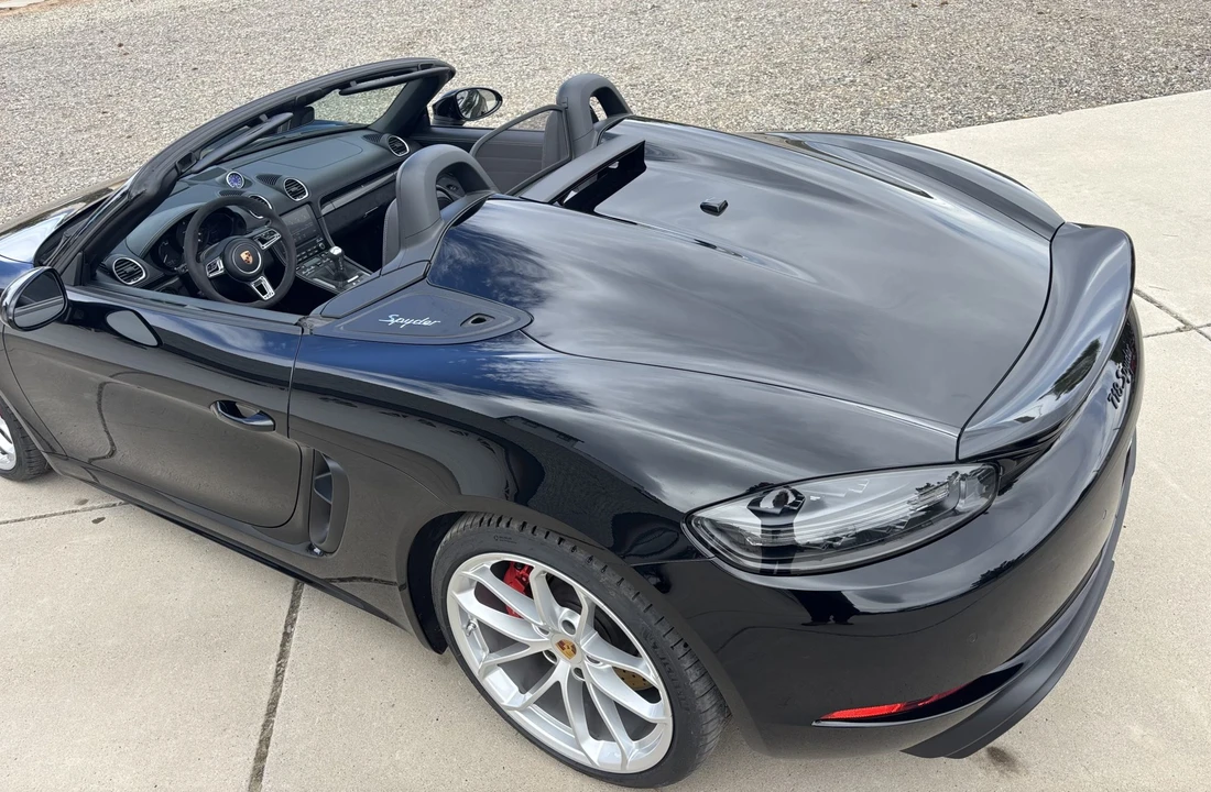 2021 Porsche - Image 24 of 31
