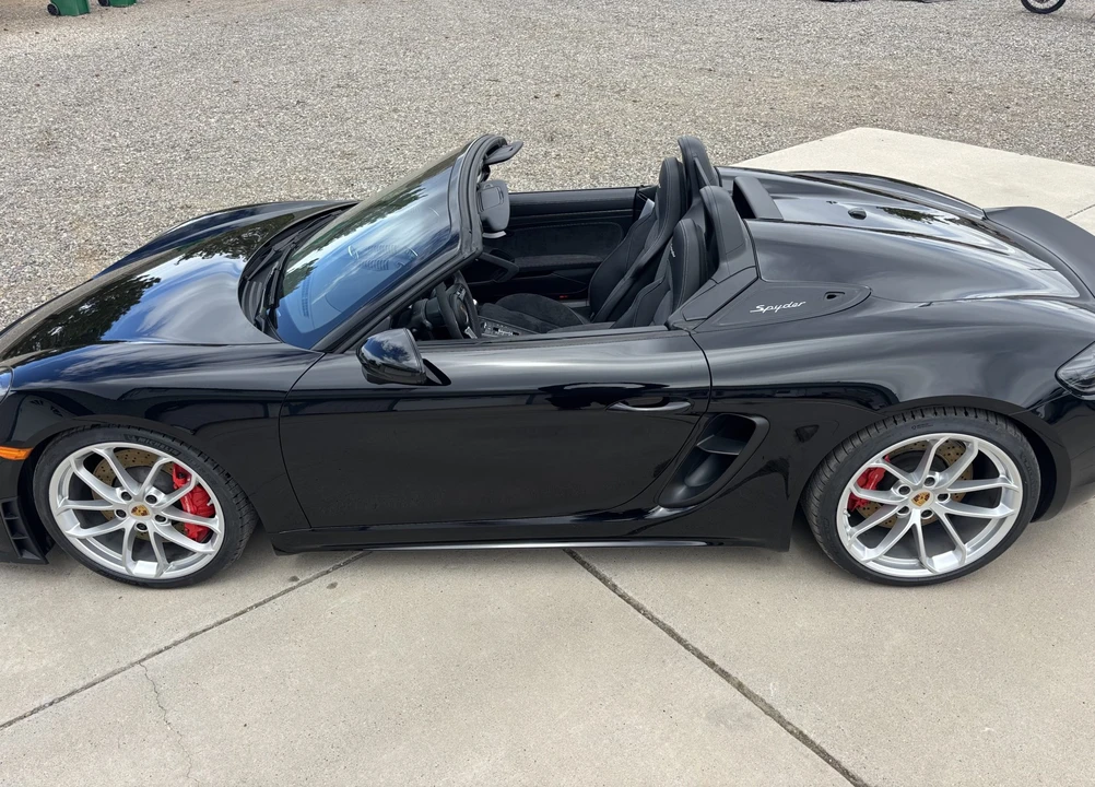 2021 Porsche - Image 8 of 31