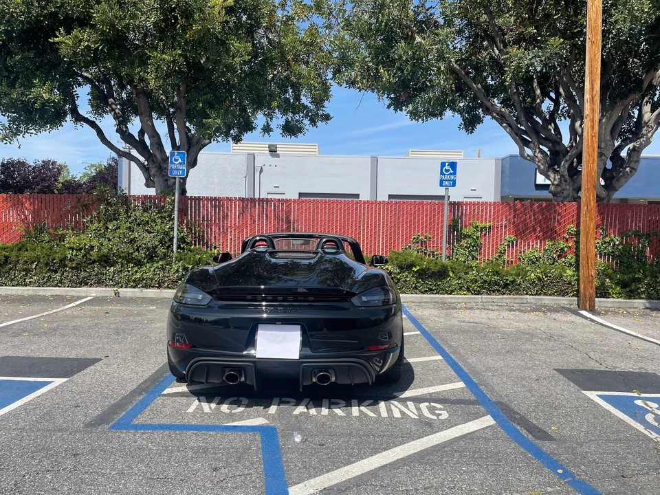 2021 Porsche 718 Boxster Spyder - Image 3 of 17