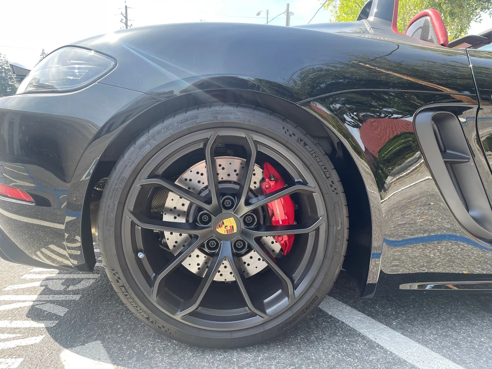 2021 Porsche 718 Boxster Spyder - Image 9 of 17