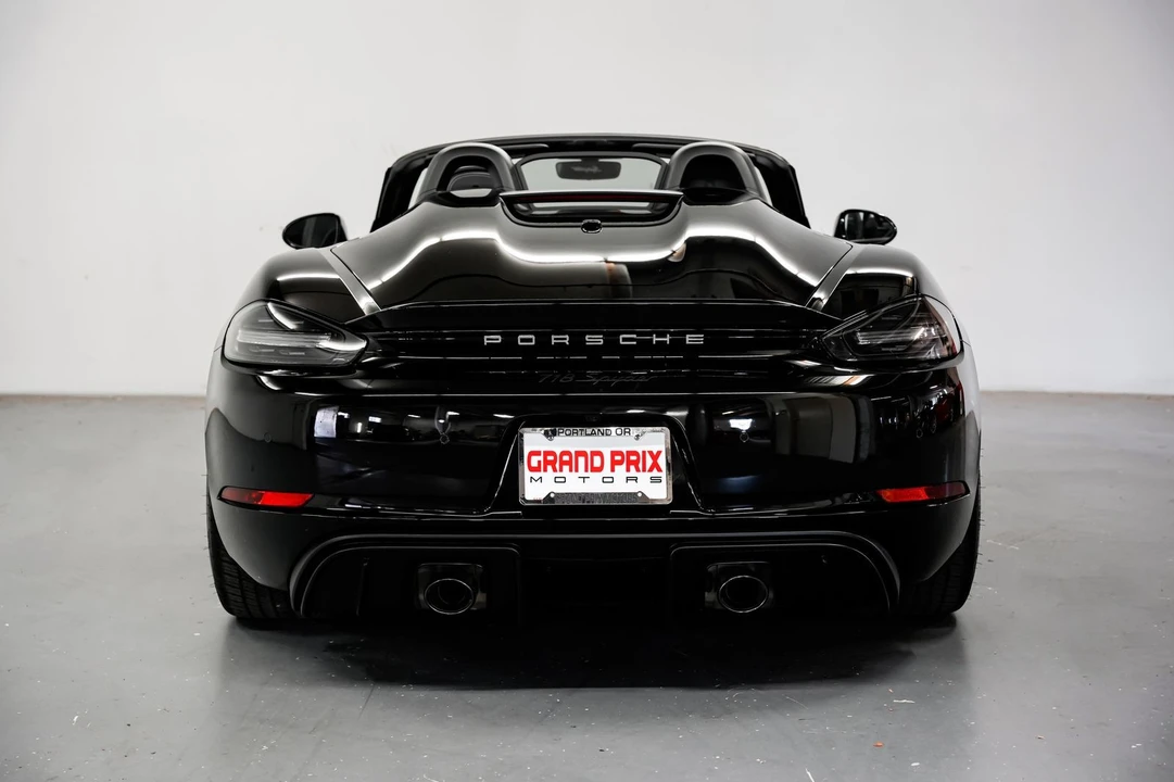 2021 Porsche - Image 5 of 31