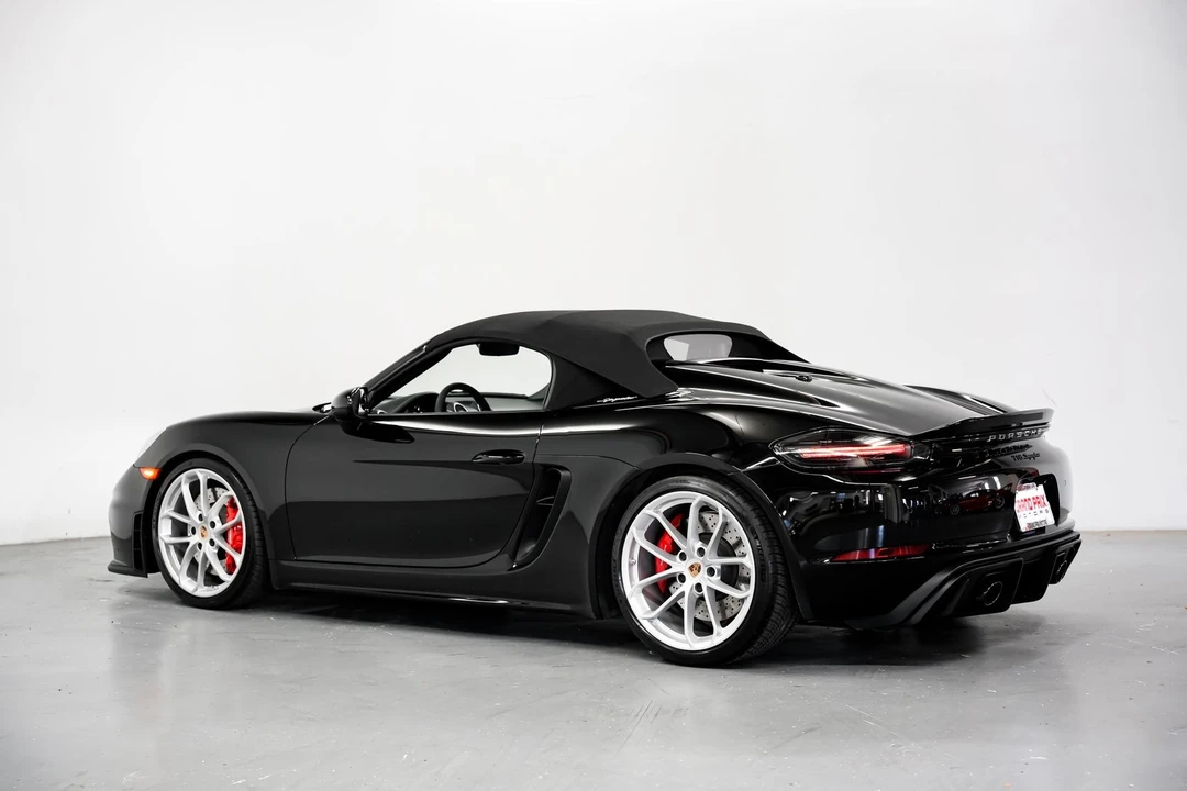 2021 Porsche Boxster - Image 9 of 31