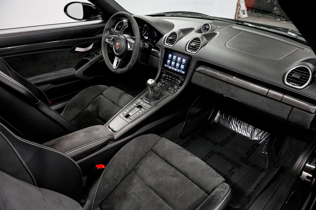2021 Porsche - Image 29 of 31