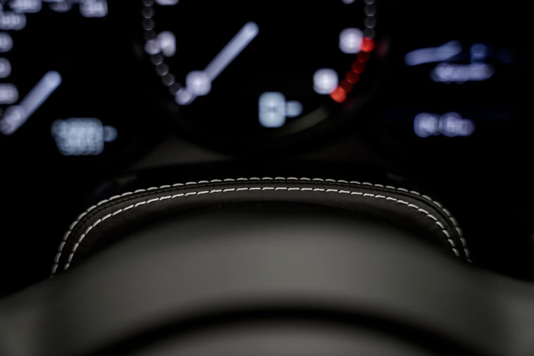 2021 Porsche - Image 13 of 31