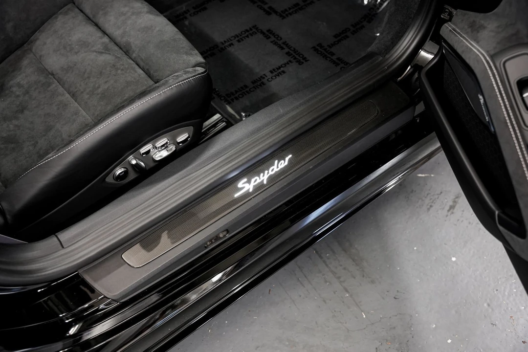 2021 Porsche - Image 26 of 31