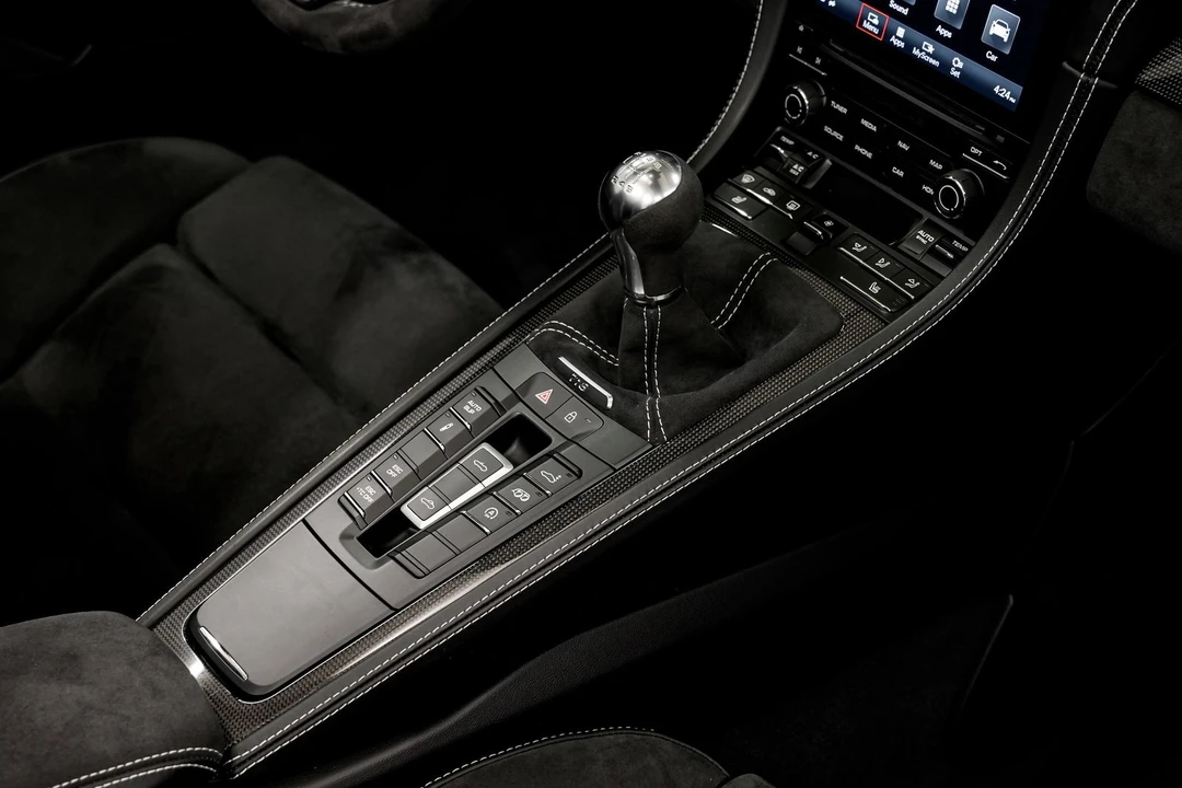 2021 Porsche - Image 30 of 31