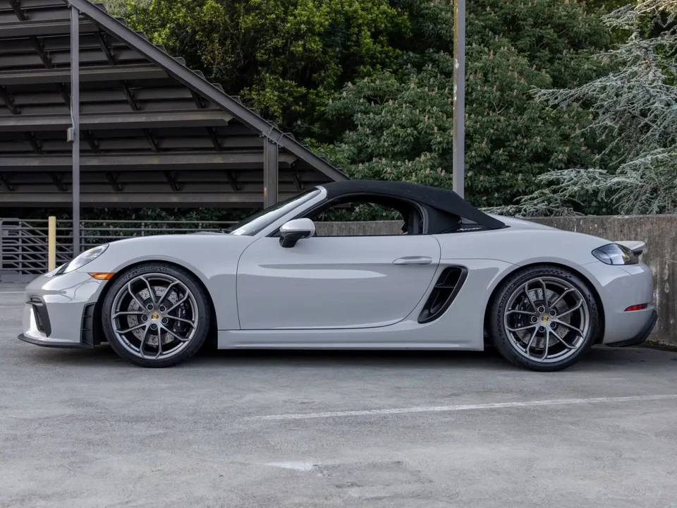 2021 Porsche 718 Boxster Spyder - Image 2 of 12