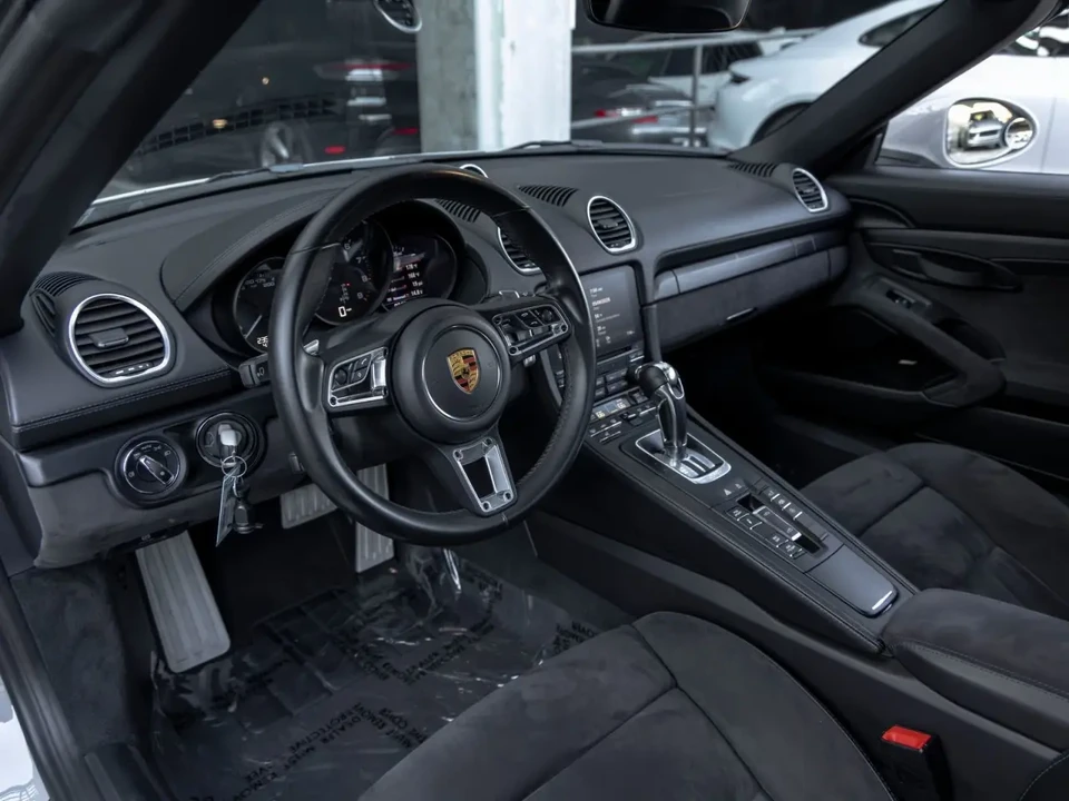 2021 Porsche 718 Boxster Spyder - Image 4 of 12