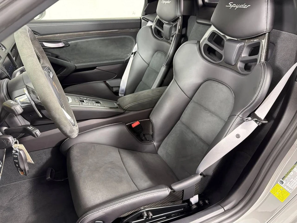 2021 Porsche 718 Boxster Spyder - Image 5 of 5