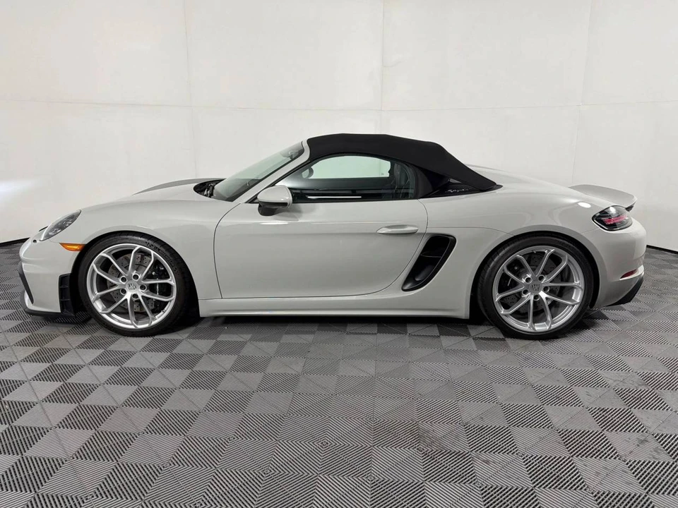 2021 Porsche 718 Boxster Spyder - Image 2 of 5