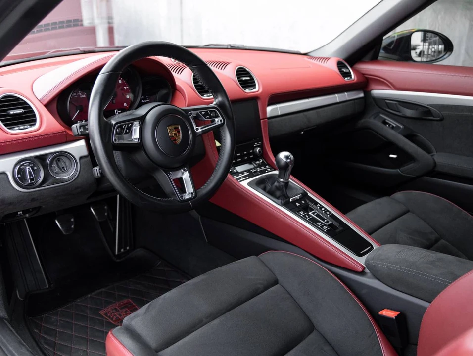 2021 Porsche 718 Boxster Spyder - Image 4 of 5