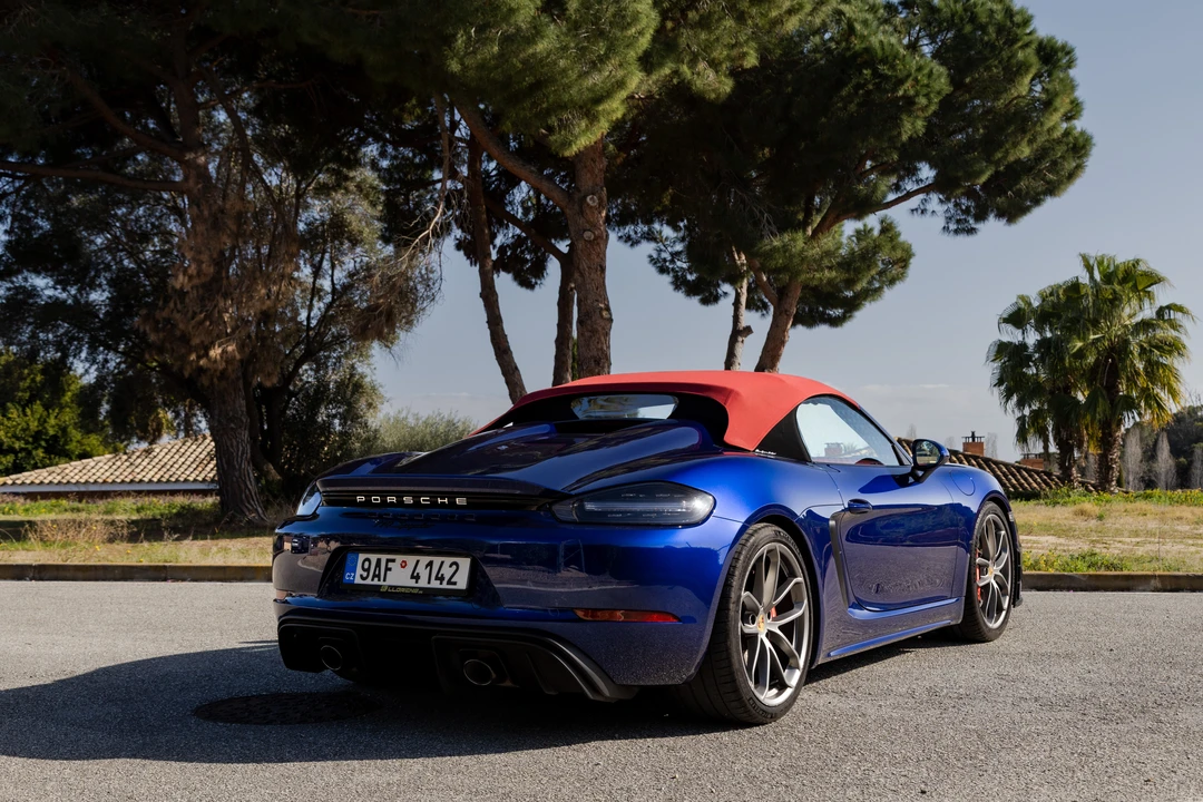 2021 Porsche 718 Boxster Spyder - Image 8 of 31