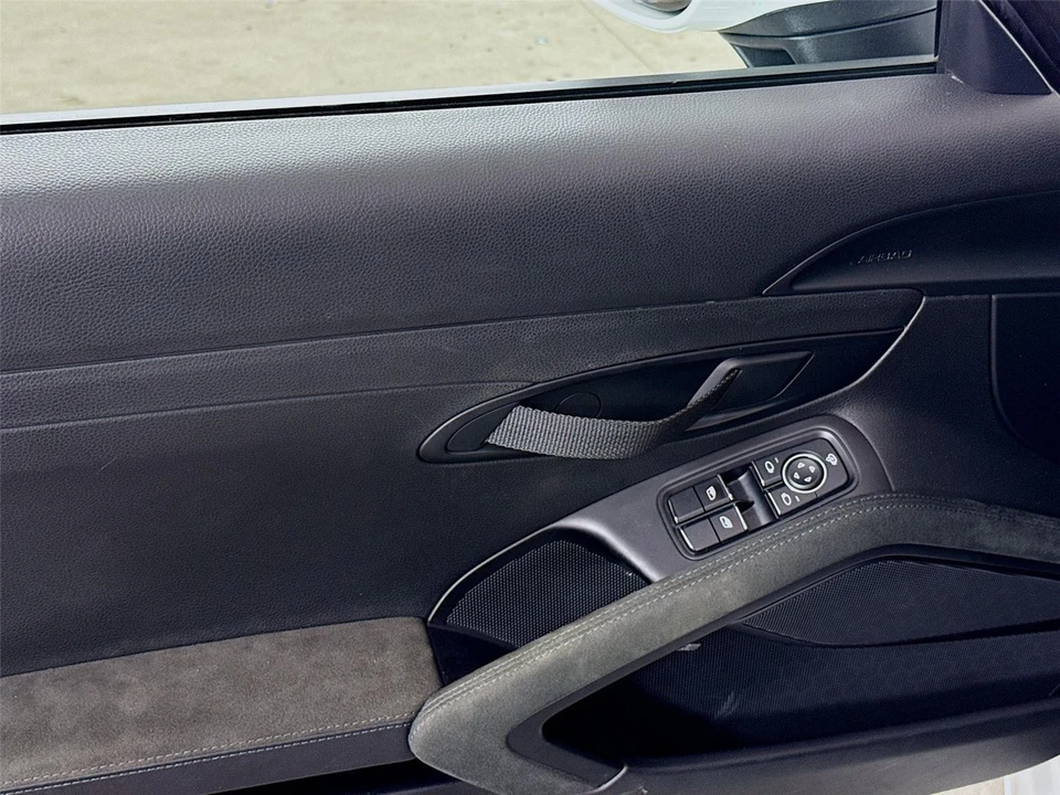 2021 Porsche 718 Boxster Spyder - Image 16 of 21