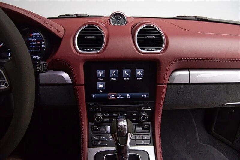 2021 Porsche 718 Boxster Spyder - Image 20 of 21