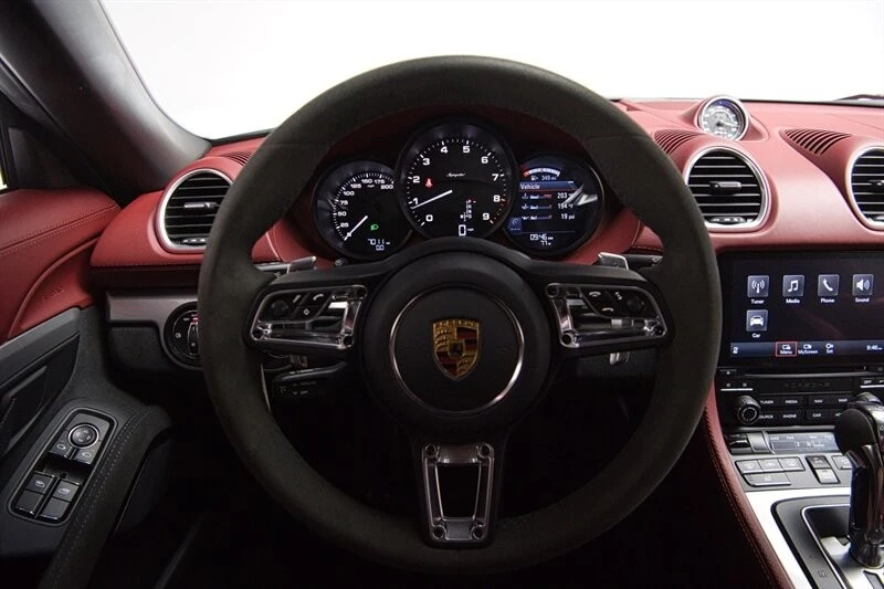 2021 Porsche 718 Boxster Spyder - Image 17 of 21